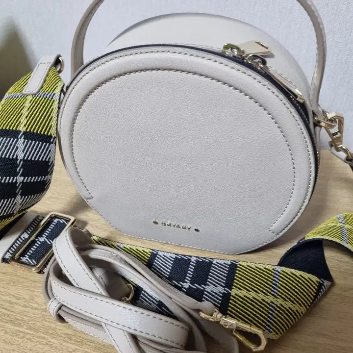 [BUNJANG] O!Oi Crossbody Bag / 오야니 크로스백