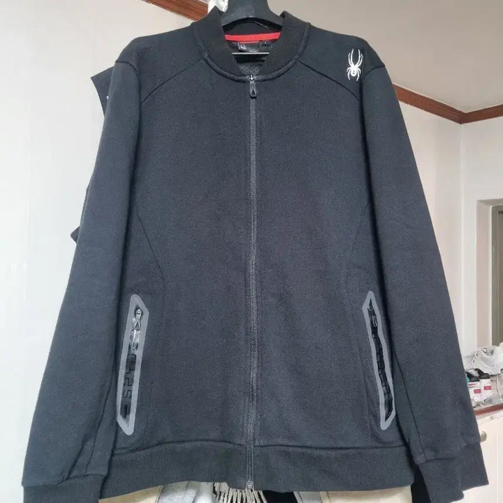 [BUNJANG] Spider Black Zip-Up Jacket (Size 100) / (새옷 수준)스파이더 블랙 집업 자켓 100사이즈
