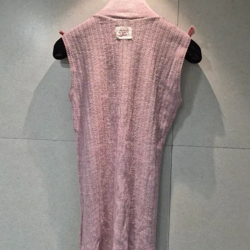 [BUNJANG] Dolce & Gabbana Sleeveless Knit Top / 돌체앤가바나 D&G 정품 여성 니트 폴라 민소매 티셔츠