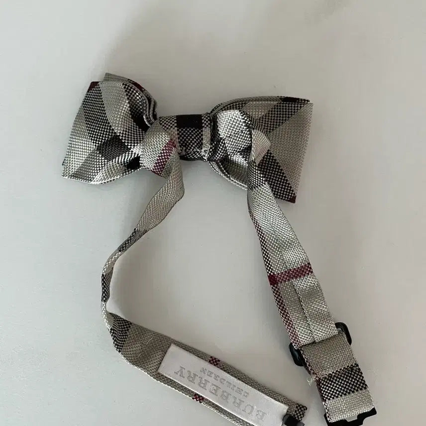 [BUNJANG] Burberry Children Checkered Bowtie / 버버리 칠드런 체크무늬 나비넥타이