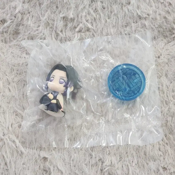 [BUNJANG] Demon Slayer Shinobu Kocho Gacha Figure / 귀멸의 칼날 코쵸우 시노부 캡슐 가챠 피규어