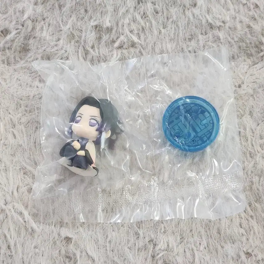 [BUNJANG] Demon Slayer Shinobu Kocho Gacha Figure / 귀멸의 칼날 코쵸우 시노부 캡슐 가챠 피규어