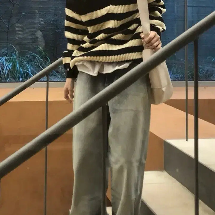 [BUNJANG] Young & Rich Stripe Knit Half Zip Black / 영앤리치 스트라이프 니트 반집업 블랙