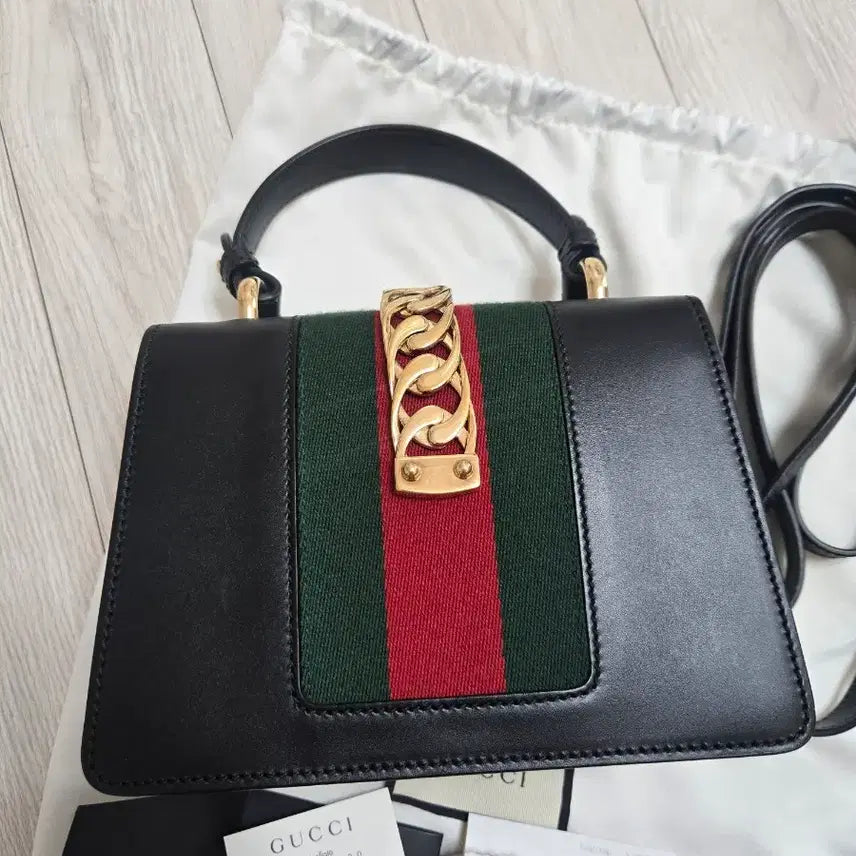 [SOLD OUT] (정품)구찌 실비 미니백 블랙