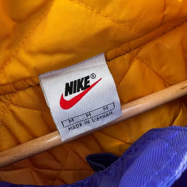 [BUNJANG] Nike Old School Big Swoosh Padded Jacket / 나이키 올드스쿨 빅스우시 돕바 패딩 자켓