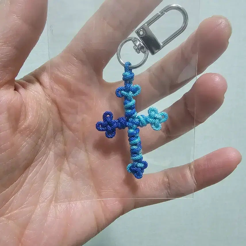 [BUNJANG] Handmade Gradient Sky-Sea Cross Keychain / (직접 제작)하늘바다색 십자가 키링
