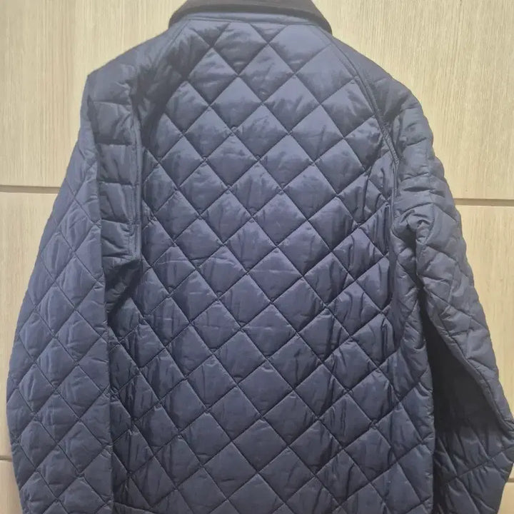 [BUNJANG] Barbour Quilted Jacket - Navy, M / 바버 퀼티드 자켓 m