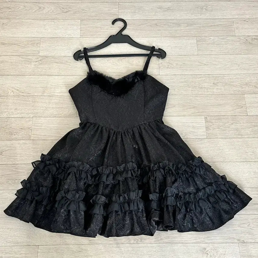[BUNJANG] Me roir Front Fur Jacquard Dress / Me roir(미로와르)  프런트 퍼 자카드 원피스 파티룩 로리타 지뢰계
