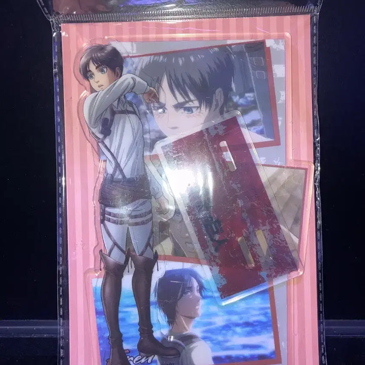 [BUNJANG] Attack on Titan Eren Shanghai Limited Acrylic Diorama Figure / 희귀미개봉)진격의 거인 에렌 상하이한정 아크릴 디오라마피규어조사병단리바이