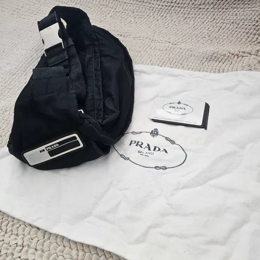 [BUNJANG] Prada Nylon Fanny Pack Black / 데이식스 원필 가방 18SS 프라다 018 나일론 패니백 바이커백 스몰