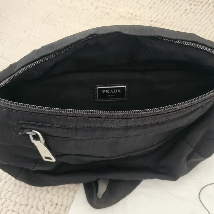 [BUNJANG] Prada Nylon Fanny Pack Black / 데이식스 원필 가방 18SS 프라다 018 나일론 패니백 바이커백 스몰
