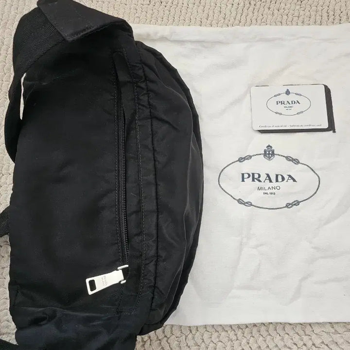 [BUNJANG] Prada Nylon Fanny Pack Black / 데이식스 원필 가방 18SS 프라다 018 나일론 패니백 바이커백 스몰