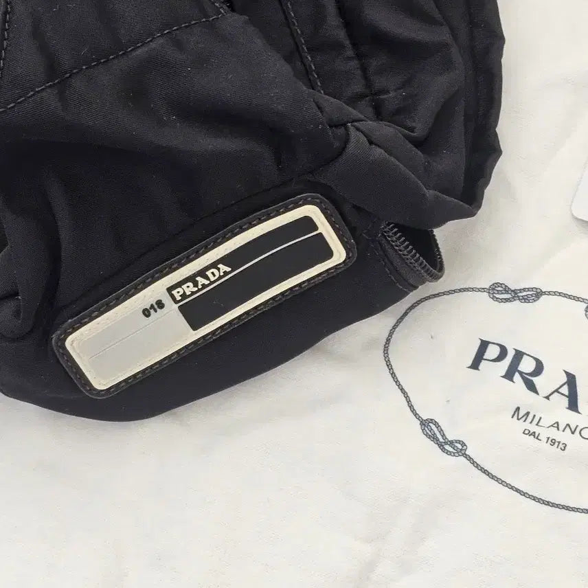 [BUNJANG] Prada Nylon Fanny Pack Black / 데이식스 원필 가방 18SS 프라다 018 나일론 패니백 바이커백 스몰