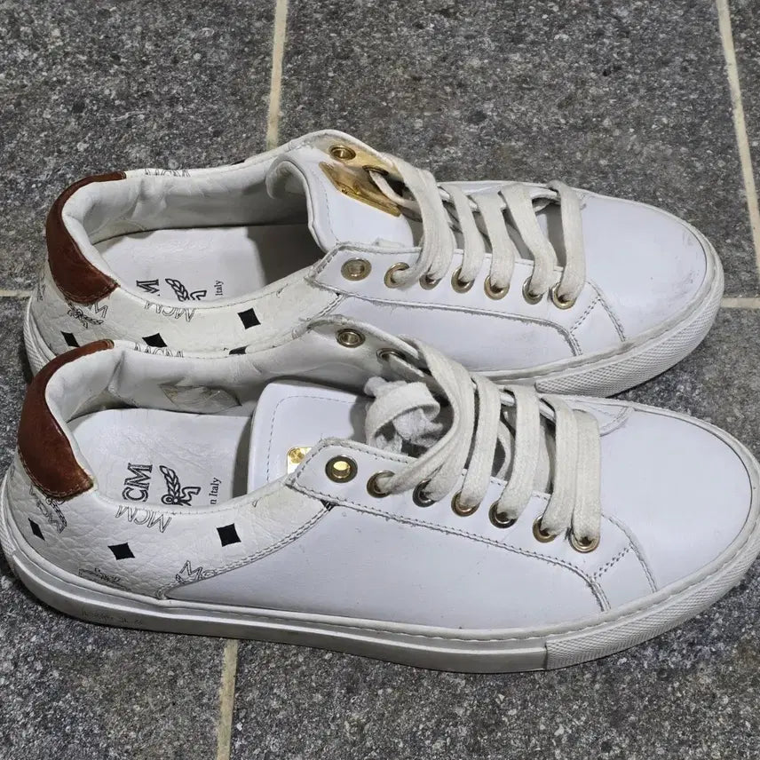 [BUNJANG] MCM White Logo Print Sneakers Size 37 / MCM 화이트 로고 프린트 스니커즈 37사이즈