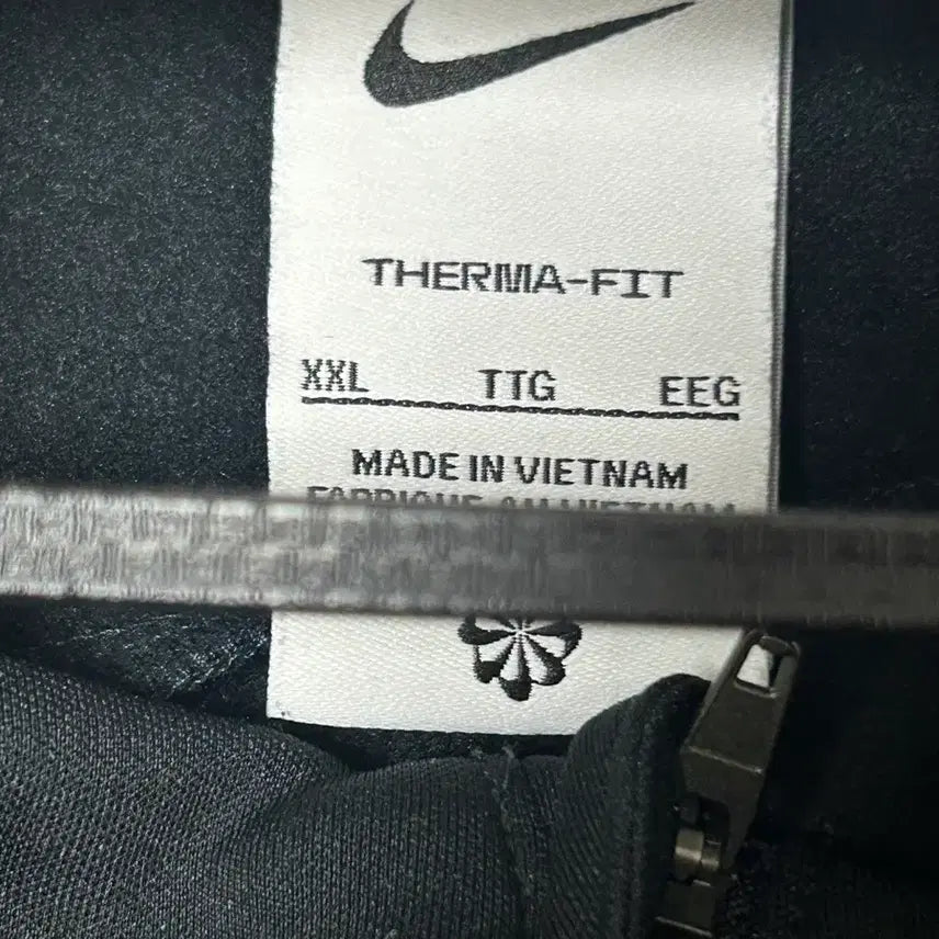 [BUNJANG] Nike Therma-FIT Academy Winter Warrior Half Zip Top Black / 나이키 써마핏 아카데미 윈터 워리어 하프 집 탑 블랙