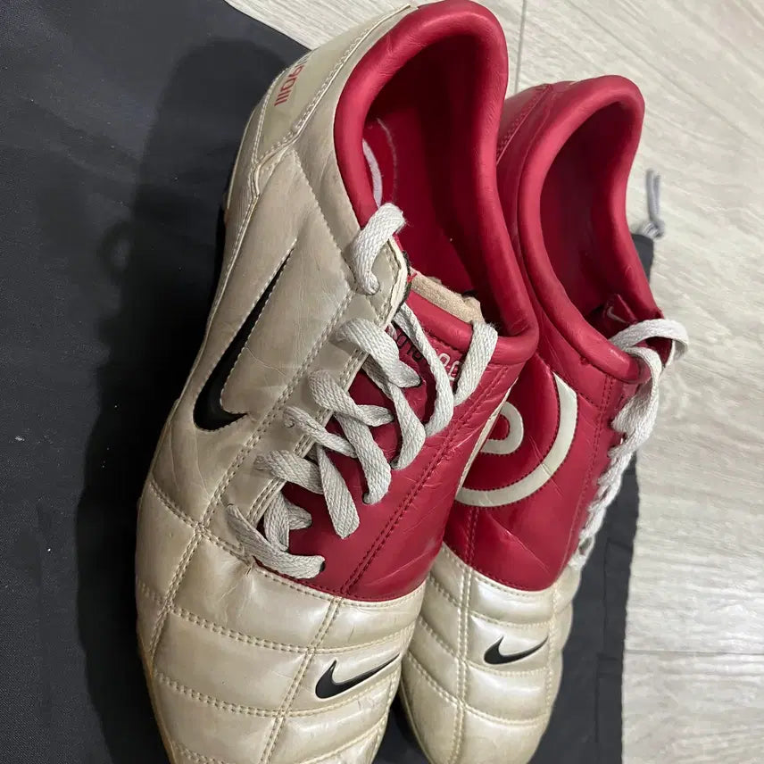 [SOLD OUT] 최상급 나이키 토탈90 3 FG [270] 축구화