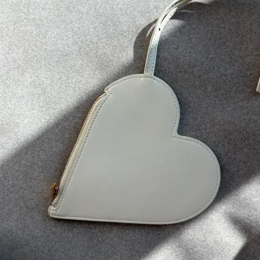 [BUNJANG] Jil Sander Heart Leather Pouch White / 질샌더 하트 레더 파우치 화이트