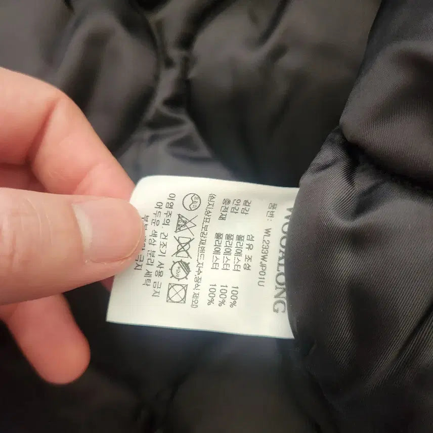 [BUNJANG] W.A.U. Black MA-1 Padded Jacket (Size S) / 우알롱 MA-1 블랙 패딩 자켓 사이즈 S