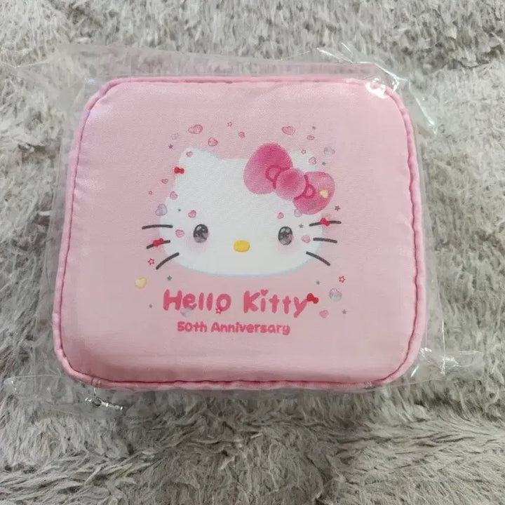 [BUNJANG] Hello Kitty 50th Anniversary Pouch / 헬로키티 50주년 파우치