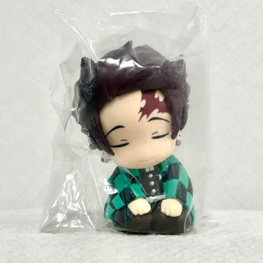 [BUNJANG] Demon Slayer Tanjiro Seiza Figure / 귀멸의칼날 탄지로 꾸벅 세무라세타이 어깨쿵 가챠 피규어