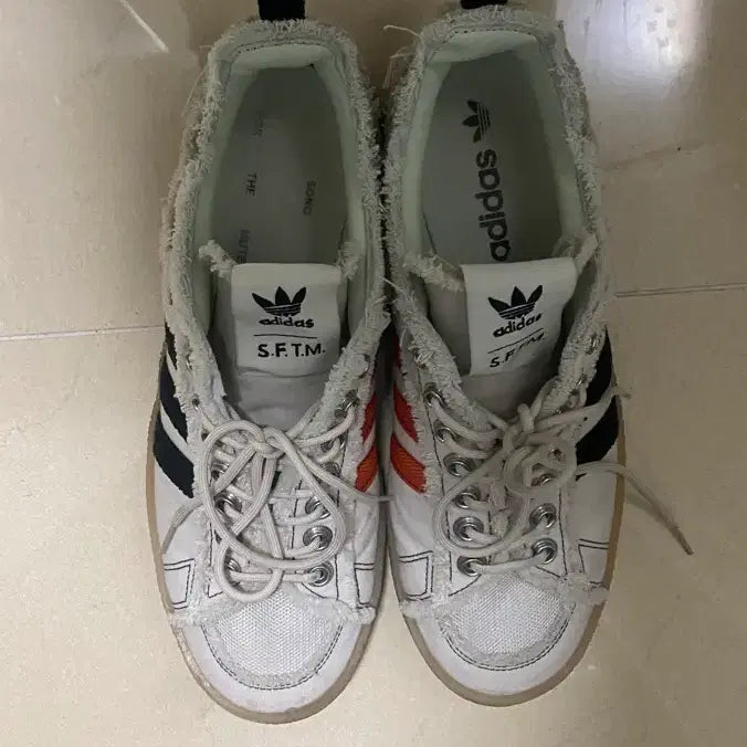 [BUNJANG] Adidas Samba S.F.M Sneakers / 아디다스 삼바 S.F.M 운동화 300사이즈