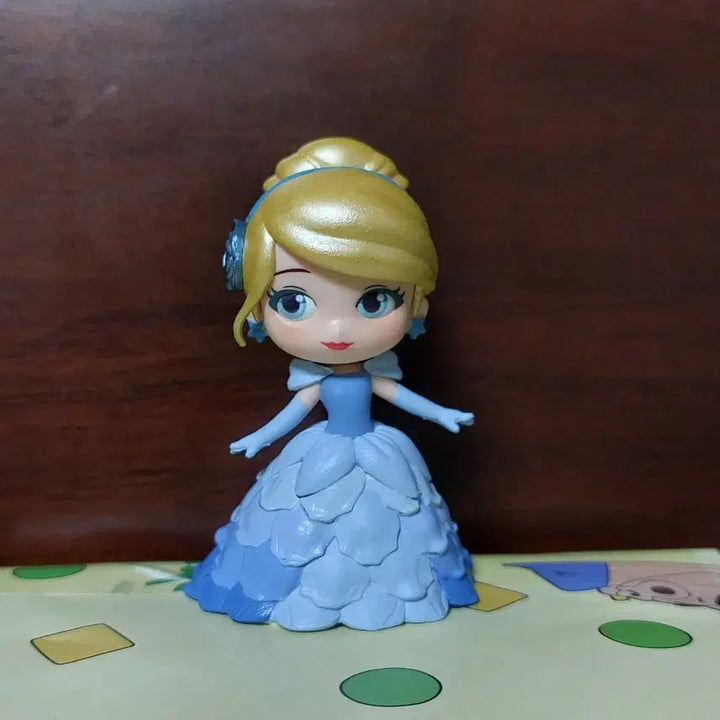 [BUNJANG] Disney Cinderella Princess Figure / (택배비 포함) 디즈니 신데렐라 공주 피규어 인형 가챠