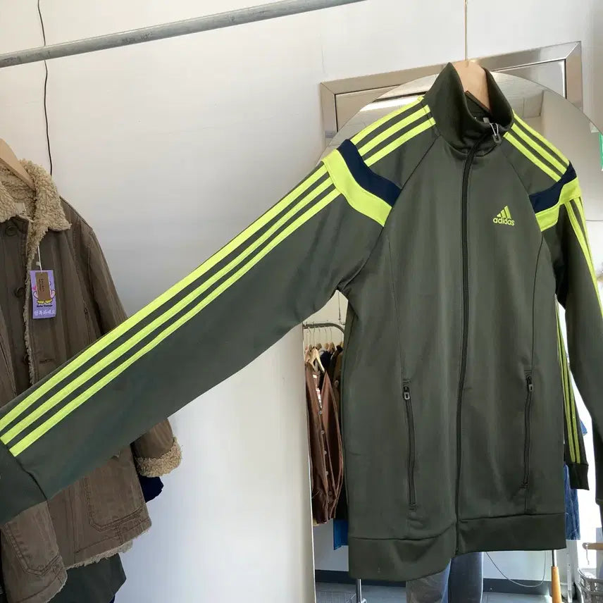 [SOLD OUT] 아디다스 기모 져지 S(90) Adidas Winter Jersey