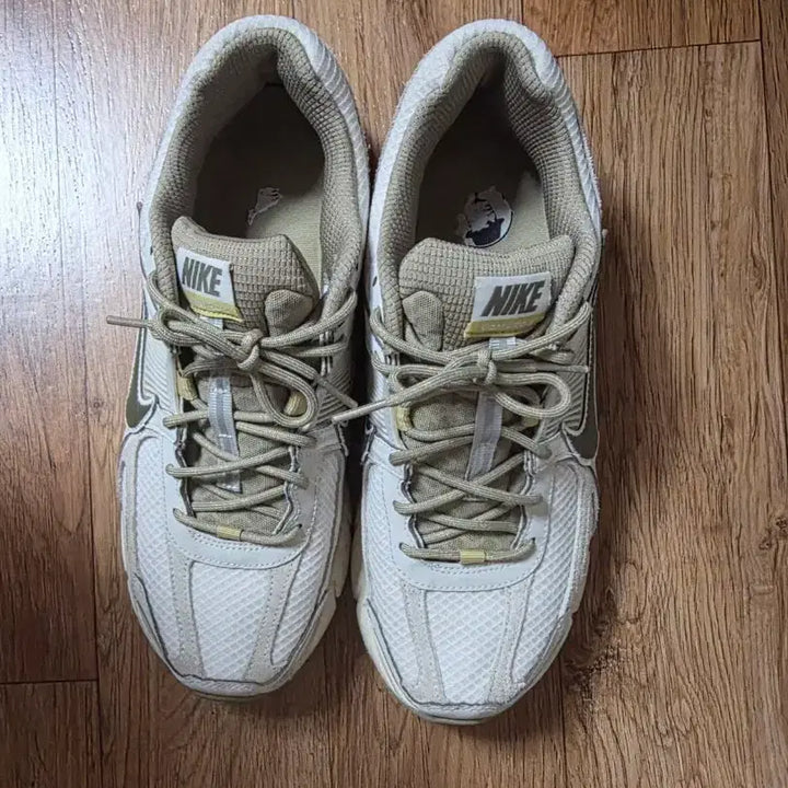 [BUNJANG] Nike Vomero Phantom (Size 270) / 나이키 보메로 팬텀 270사이즈