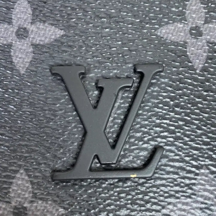 [BUNJANG] Louis Vuitton District PM Messenger Bag / 루이비통 메신저백 디스트릭트 pm