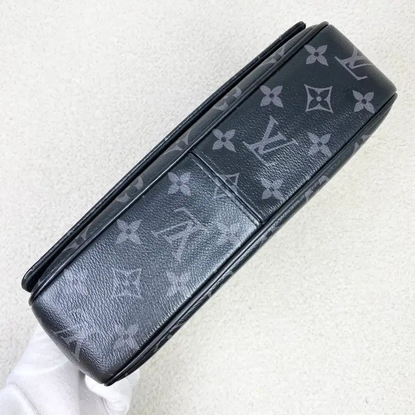 [BUNJANG] Louis Vuitton District PM Messenger Bag / 루이비통 메신저백 디스트릭트 pm