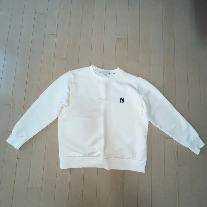 [BUNJANG] MLB New York Yankees Sweatshirt / MLB 뉴욕양키스 맨투맨 화이트