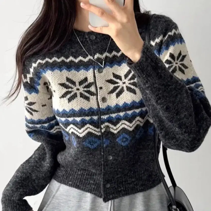 [BUNJANG] Nordic Snow Semi-Crop Knit Cardigan / 에이블리 노르딕 눈꽃 세미크롭 니트 가디건[새상품][원가2.7]