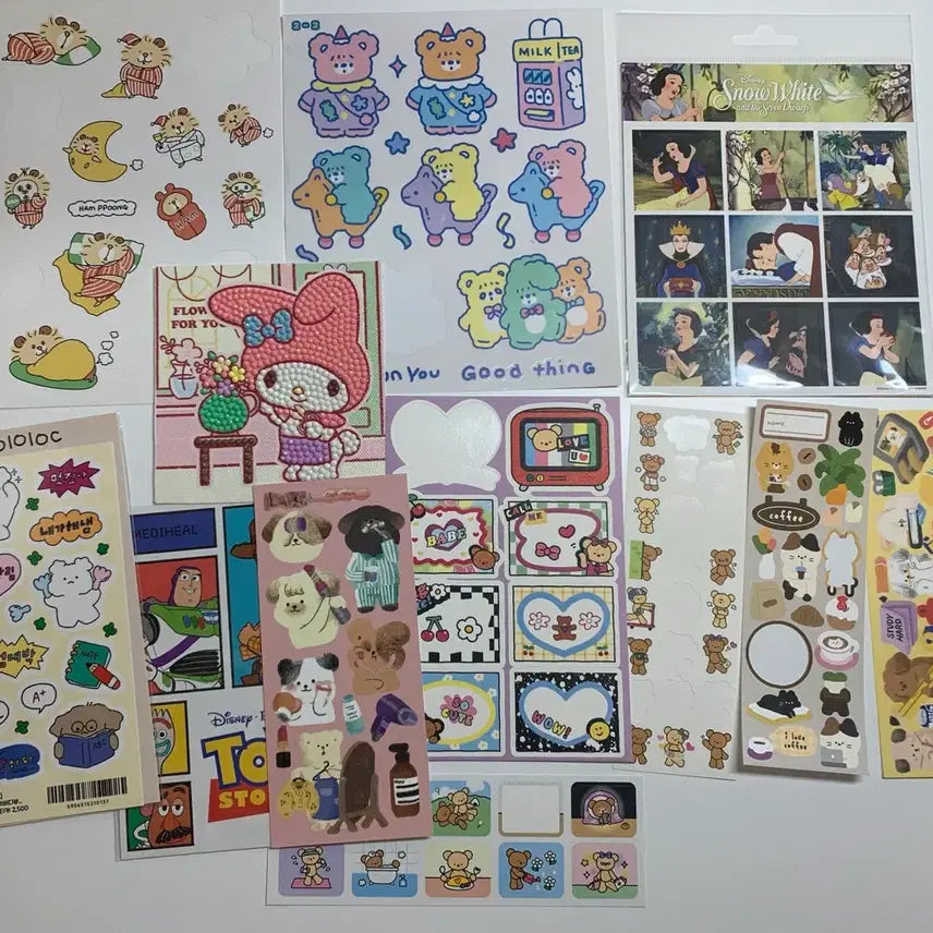 [BUNJANG] Sticker Set (30 Pieces) / 스티커 세트 (약 30장 새상품 다수)