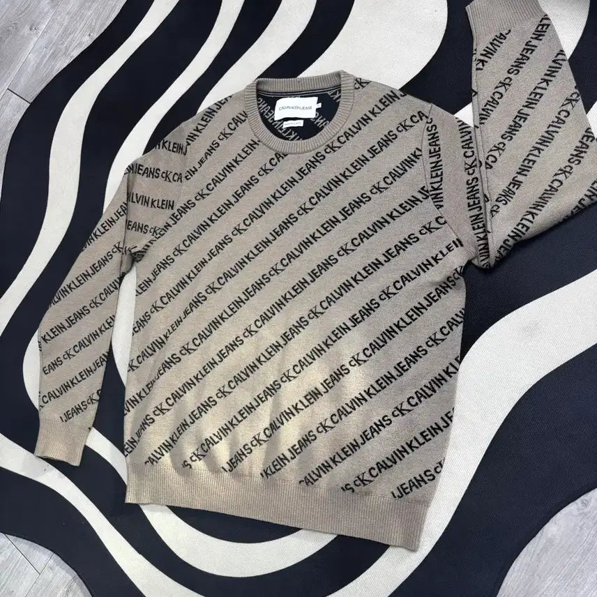 [BUNJANG] Calvin Klein Knit M / 캘빈클라인 니트 M