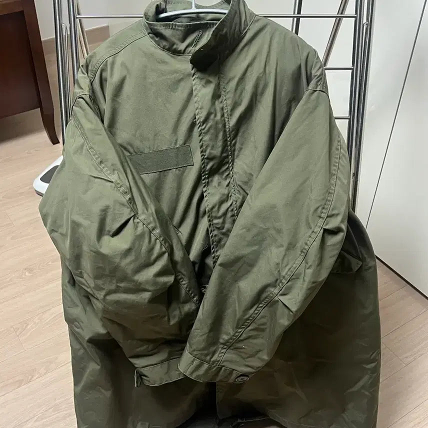 [BUNJANG] Outstanding Fishtail / 아웃스탠딩 피쉬테일