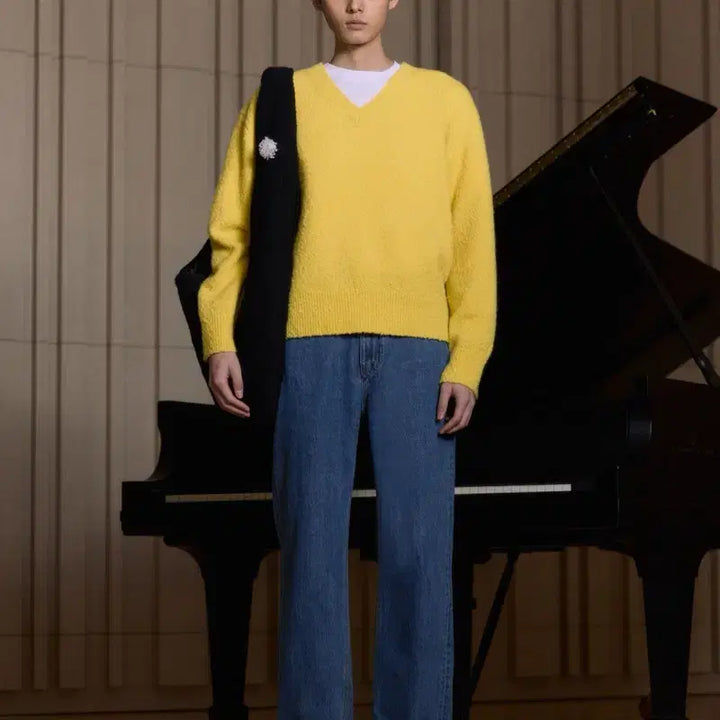 [BUNJANG] STU Casentino V-Neck Knit Yellow / STU 카센티노 브이넥 니트 옐로우