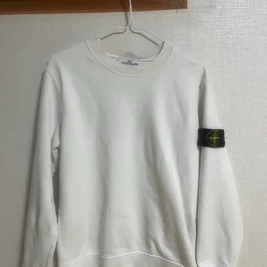 [BUNJANG] Stone Island White Sweatshirt (Size S) / 스톤아일랜드 흰색 맨투맨s