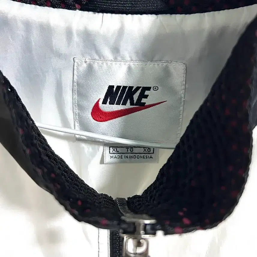 [BUNJANG] Nike 90s Windbreaker Maroon White / 나이키 90s 바람막이 마룬 화이트