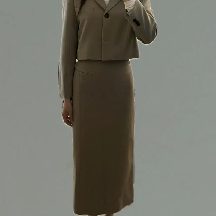 [BUNJANG] Beige Crop Jacket & Long Skirt Set / 베이지 크롭 자켓 + 롱 스커트 셋업