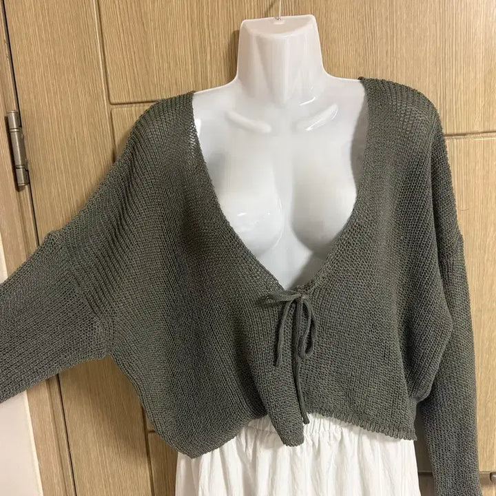 [BUNJANG] Kaki Bolero Knit Cardigan / 카키 볼레로 니트 가디건