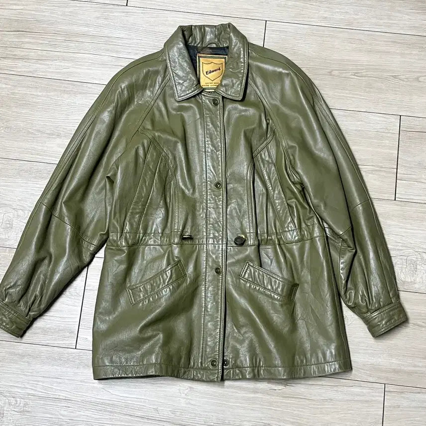 [BUNJANG] Edward Olive Green Lambskin Fur Hooded Coat L / Edward 올리브색 양가죽 퍼 후드 코트 L