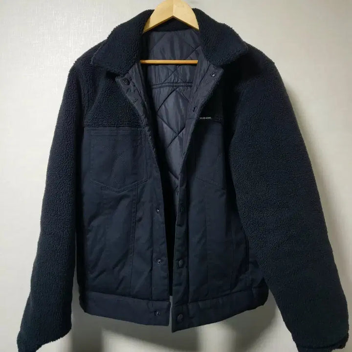 [BUNJANG] Calvin Klein Reversible Jumper / 캘빈클라인 점퍼 리버서블