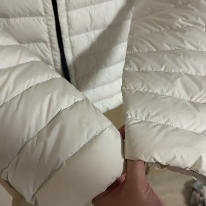 [BUNJANG] Tommy Hilfiger White Lightweight Padded Jacket / 타미힐피거 화이트 경량패딩