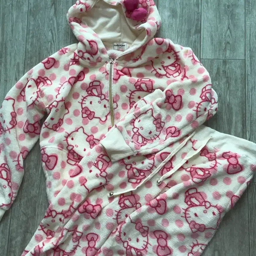 [BUNJANG] Vintage Hello Kitty Pink Pajama Set Sanrio Roomwear / 빈티지 헬로키티 핑크 수면 잠옷 세트 룸웨어 산리오 히메갸루 로맨틱갸루