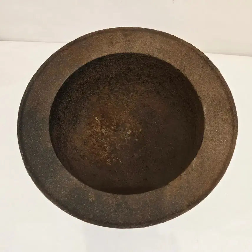 [BUNJANG] Antique Korean Fireplace Cast Iron Vessel / 세월감 있는 경기화로 / 무쇠 주물 전통 기물입니다