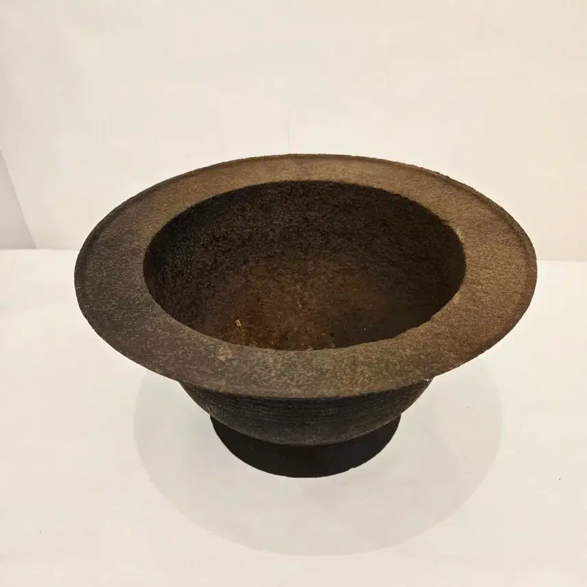 [BUNJANG] Antique Korean Fireplace Cast Iron Vessel / 세월감 있는 경기화로 / 무쇠 주물 전통 기물입니다