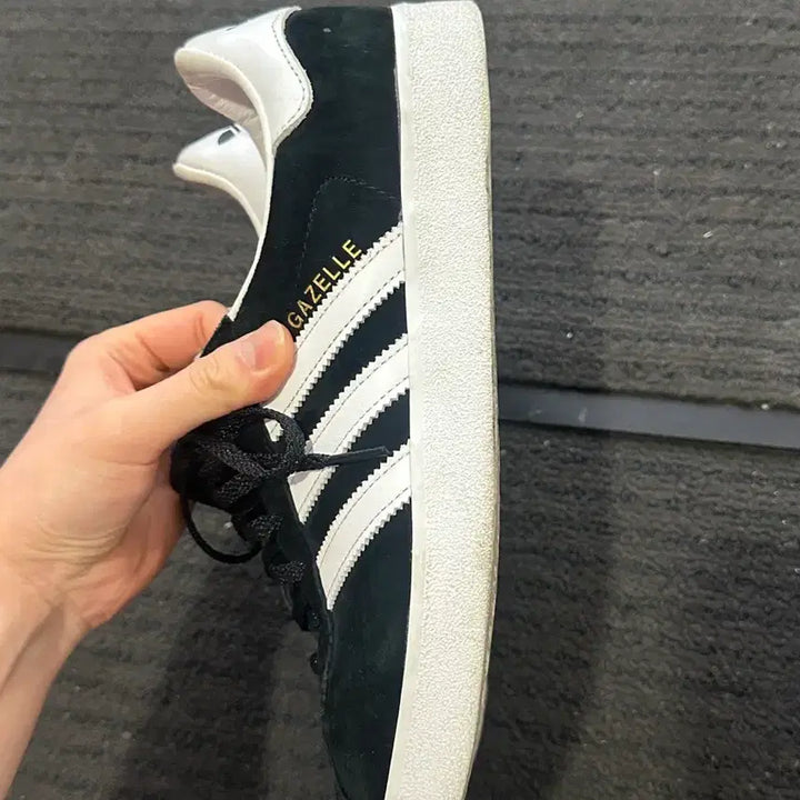[BUNJANG] Adidas Gazelle 85 Black White Gold Suede Sneakers / 아디다스 가젤 85 블랙 화이트 골드/스웨이드 운동화/단화