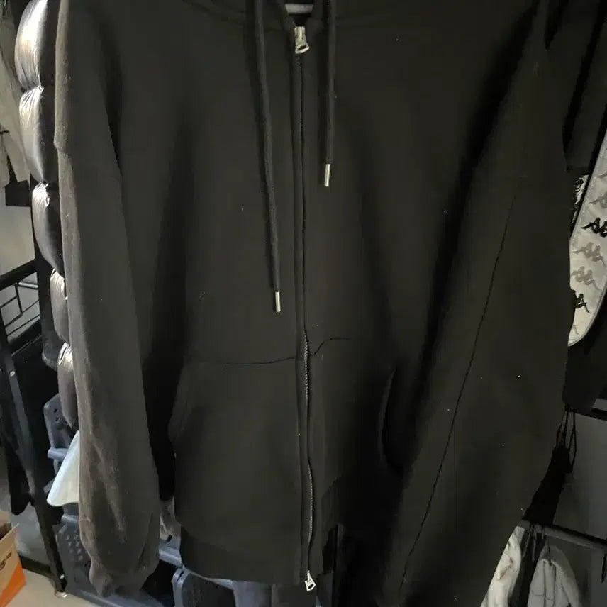 [BUNJANG] Black Hooded Zip-up / 블랙 후드집업
