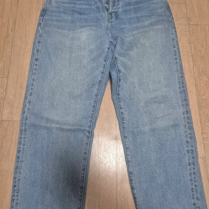 [BUNJANG] 비헤비어 522C 셀비지 데님 연청 2사이즈 / 비헤비어 522C 셀비지 데님 연청 2사이즈