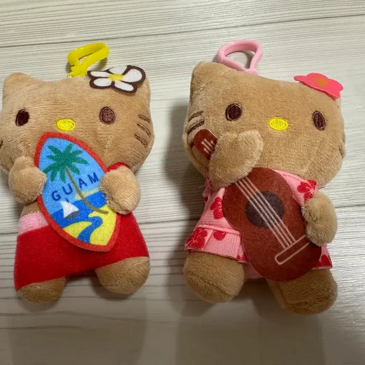 [BUNJANG] Hello Kitty Guam/Hawaii Keyring (2 Types) / 헬로키티 인형 키링 2종 (괌/하와이)